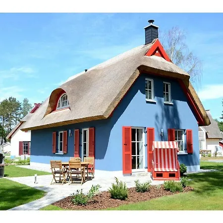 Holiday home Strandlaeufer Comfortable Glowe